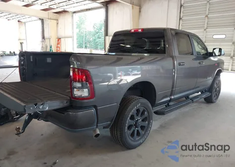 2022 Ram 2500 Big Horn 4X4 6'4 Box z USA, uszkodzony, nr VIN 3C6UR5DJ8NG263368